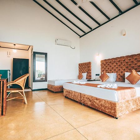 Samudra Beach Resort Tangalle Luaran gambar